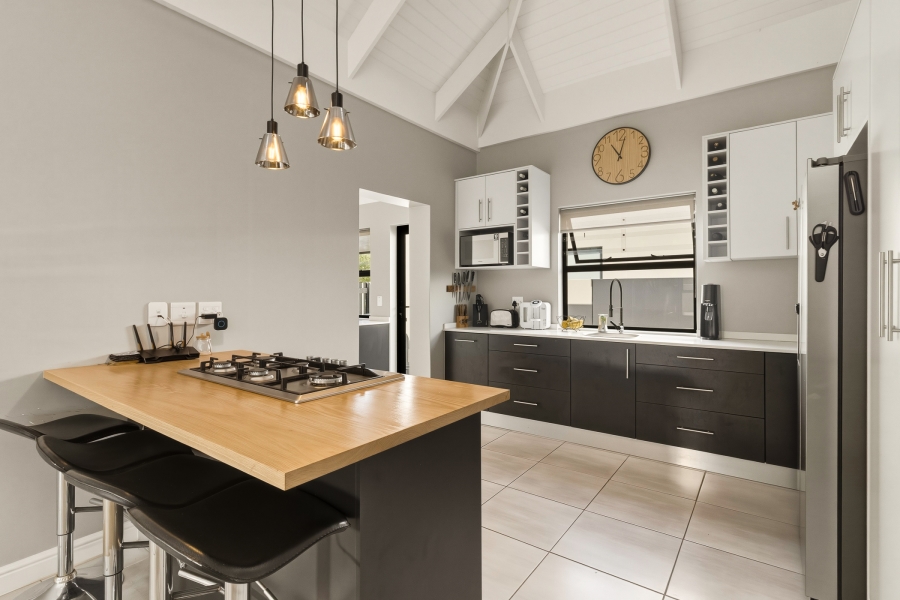 3 Bedroom Property for Sale in Aan de Wijnlanden Western Cape